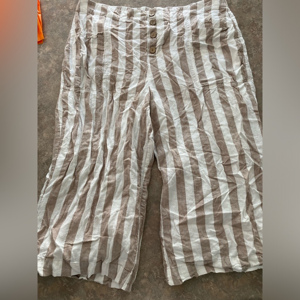 Lauren Conrad Linen Capris
